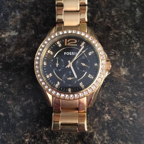 Women’s fossil watch - Picture 3 of 3